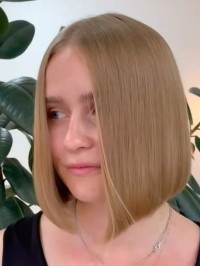 Perruque Blonde En Cheveux Humains Remy Coupe Au Carré Lisse 10"