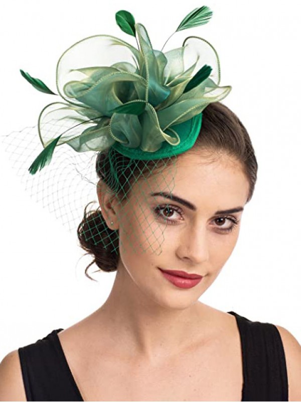 Chapeau de bibi vert en maille Sinamay fleur plumes en maille sur un bandeau et un clip chapeaux de fête de thé pour filles et femmes